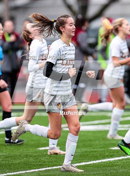 Thumbnail 3 in Lakeside vs. Holy Names Academy (WIAA 3A Playoffs) photogallery.