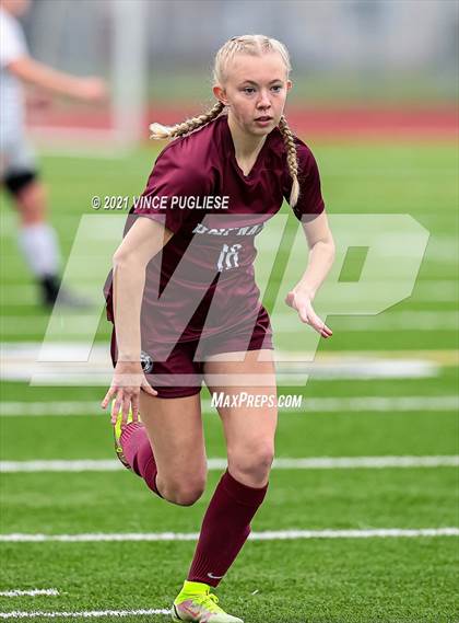 Thumbnail 2 in Lakeside vs. Holy Names Academy (WIAA 3A Playoffs) photogallery.