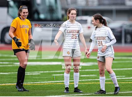 Thumbnail 3 in Lakeside vs. Holy Names Academy (WIAA 3A Playoffs) photogallery.