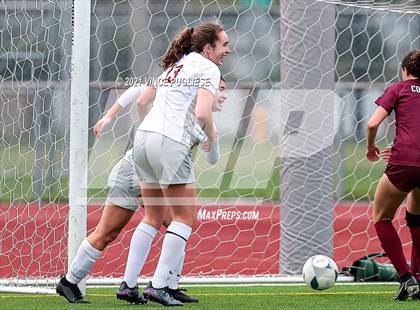 Thumbnail 3 in Lakeside vs. Holy Names Academy (WIAA 3A Playoffs) photogallery.