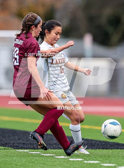 Thumbnail 3 in Lakeside vs. Holy Names Academy (WIAA 3A Playoffs) photogallery.