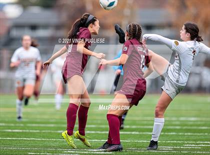 Thumbnail 3 in Lakeside vs. Holy Names Academy (WIAA 3A Playoffs) photogallery.