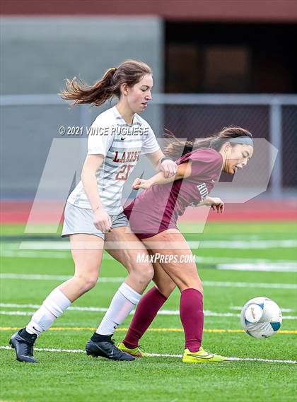 Thumbnail 3 in Lakeside vs. Holy Names Academy (WIAA 3A Playoffs) photogallery.
