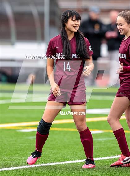 Thumbnail 3 in Lakeside vs. Holy Names Academy (WIAA 3A Playoffs) photogallery.