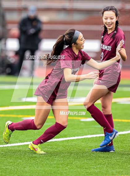 Thumbnail 1 in Lakeside vs. Holy Names Academy (WIAA 3A Playoffs) photogallery.