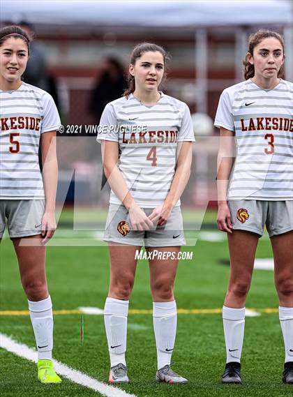 Thumbnail 3 in Lakeside vs. Holy Names Academy (WIAA 3A Playoffs) photogallery.