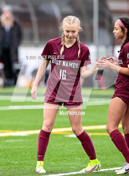 Thumbnail 3 in Lakeside vs. Holy Names Academy (WIAA 3A Playoffs) photogallery.