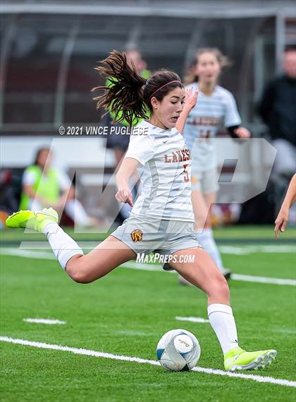 Thumbnail 2 in Lakeside vs. Holy Names Academy (WIAA 3A Playoffs) photogallery.
