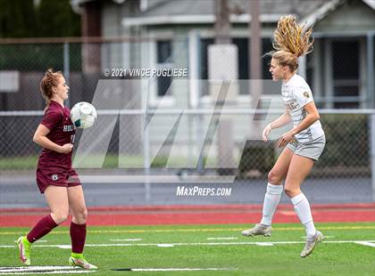 Thumbnail 1 in Lakeside vs. Holy Names Academy (WIAA 3A Playoffs) photogallery.