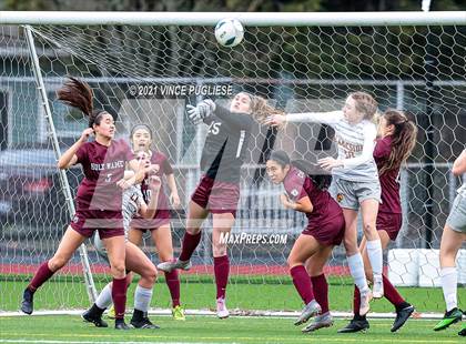 Thumbnail 2 in Lakeside vs. Holy Names Academy (WIAA 3A Playoffs) photogallery.