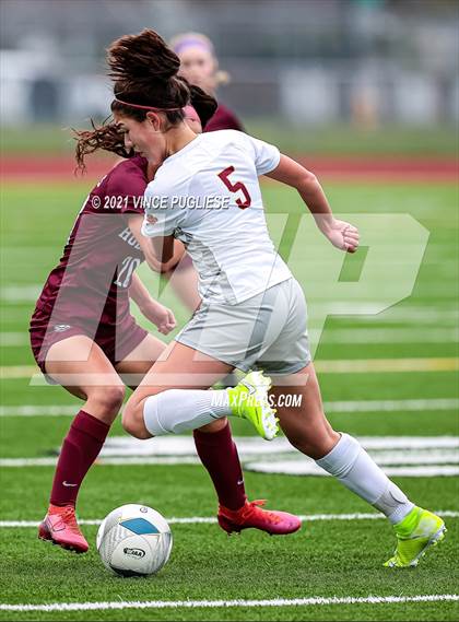 Thumbnail 2 in Lakeside vs. Holy Names Academy (WIAA 3A Playoffs) photogallery.