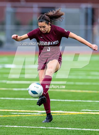 Thumbnail 1 in Lakeside vs. Holy Names Academy (WIAA 3A Playoffs) photogallery.