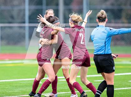 Thumbnail 3 in Lakeside vs. Holy Names Academy (WIAA 3A Playoffs) photogallery.