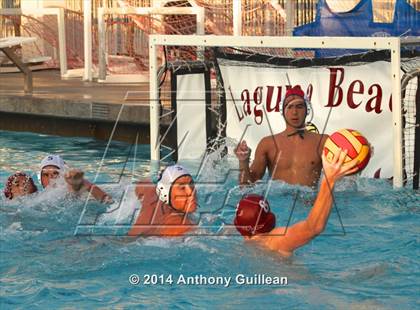 Thumbnail 2 in Vista Murrieta vs. Laguna Beach (CIF SS D3 Playoffs) photogallery.