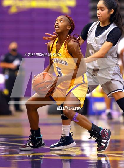 Thumbnail 3 in Sierra Canyon vs. Lynwood photogallery.