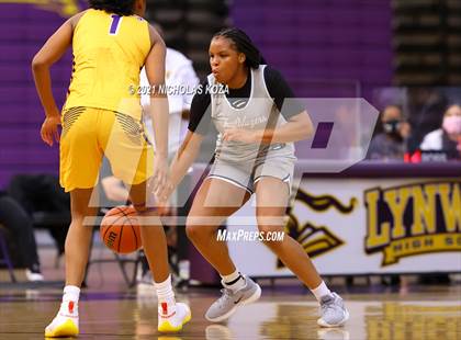 Thumbnail 3 in Sierra Canyon vs. Lynwood photogallery.