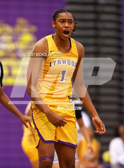 Thumbnail 3 in Sierra Canyon vs. Lynwood photogallery.