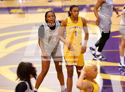 Thumbnail 1 in Sierra Canyon vs. Lynwood photogallery.