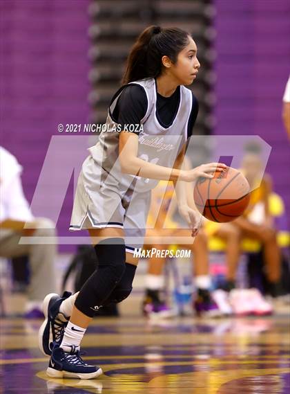 Thumbnail 1 in Sierra Canyon vs. Lynwood photogallery.