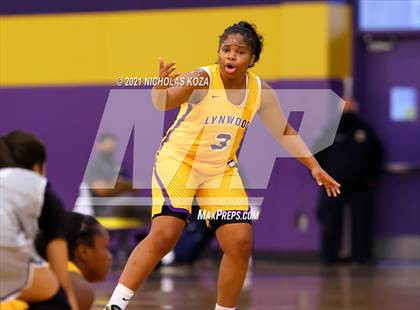 Thumbnail 2 in Sierra Canyon vs. Lynwood photogallery.