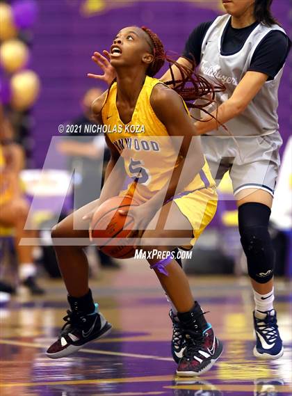 Thumbnail 1 in Sierra Canyon vs. Lynwood photogallery.
