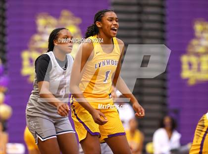 Thumbnail 1 in Sierra Canyon vs. Lynwood photogallery.