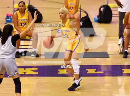 Thumbnail 2 in Sierra Canyon vs. Lynwood photogallery.