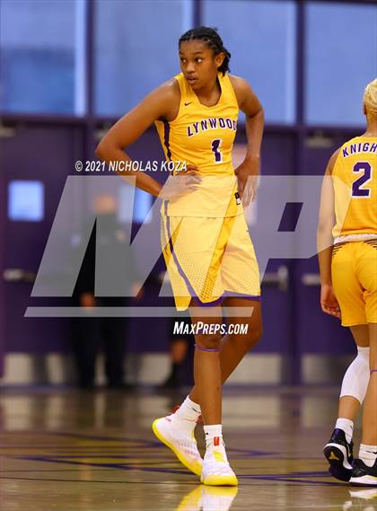 Thumbnail 3 in Sierra Canyon vs. Lynwood photogallery.