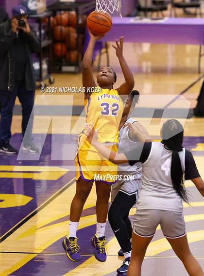 Thumbnail 2 in Sierra Canyon vs. Lynwood photogallery.
