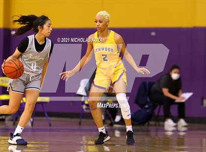 Thumbnail 2 in Sierra Canyon vs. Lynwood photogallery.