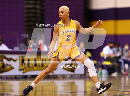 Thumbnail 2 in Sierra Canyon vs. Lynwood photogallery.