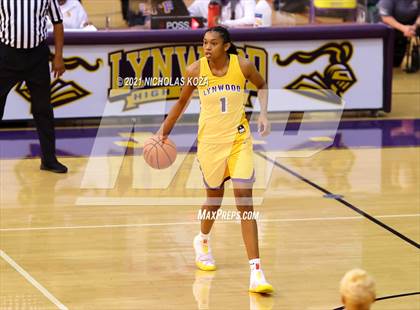 Thumbnail 1 in Sierra Canyon vs. Lynwood photogallery.