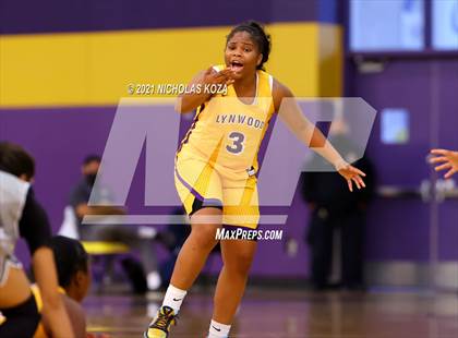 Thumbnail 3 in Sierra Canyon vs. Lynwood photogallery.