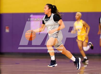 Thumbnail 2 in Sierra Canyon vs. Lynwood photogallery.