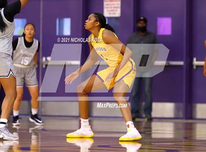 Thumbnail 1 in Sierra Canyon vs. Lynwood photogallery.