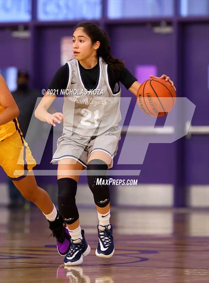 Thumbnail 3 in Sierra Canyon vs. Lynwood photogallery.