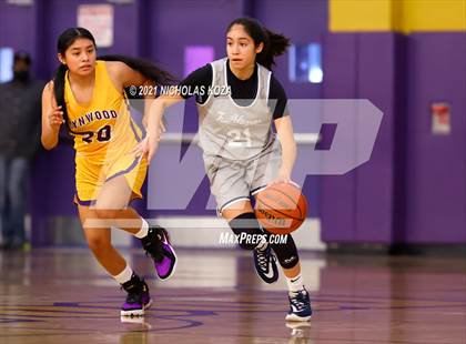 Thumbnail 1 in Sierra Canyon vs. Lynwood photogallery.