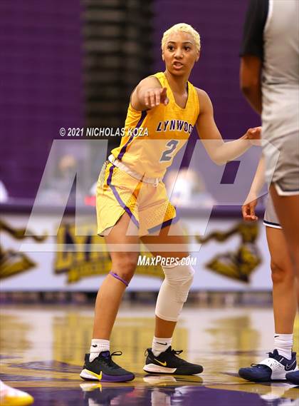 Thumbnail 2 in Sierra Canyon vs. Lynwood photogallery.