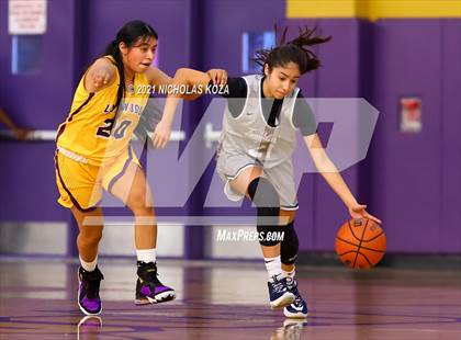 Thumbnail 2 in Sierra Canyon vs. Lynwood photogallery.