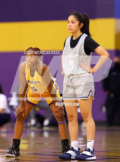 Thumbnail 3 in Sierra Canyon vs. Lynwood photogallery.
