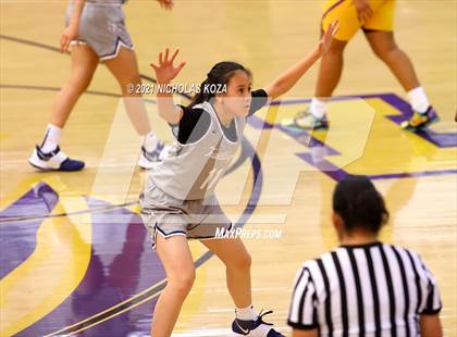 Thumbnail 1 in Sierra Canyon vs. Lynwood photogallery.