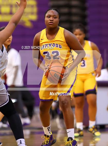 Thumbnail 2 in Sierra Canyon vs. Lynwood photogallery.