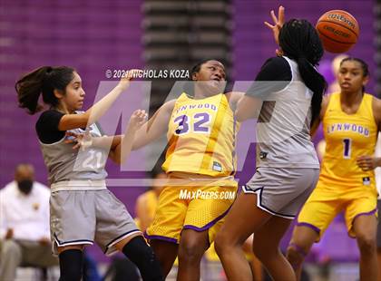 Thumbnail 2 in Sierra Canyon vs. Lynwood photogallery.