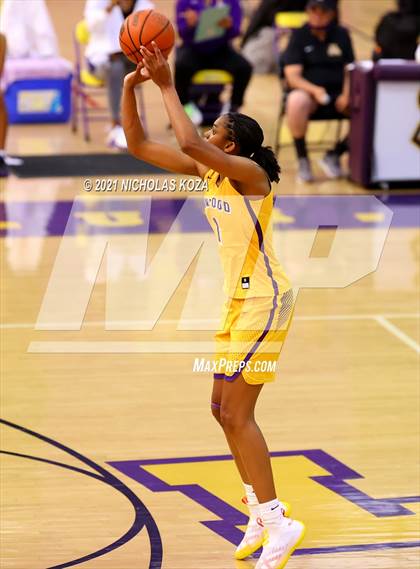 Thumbnail 2 in Sierra Canyon vs. Lynwood photogallery.