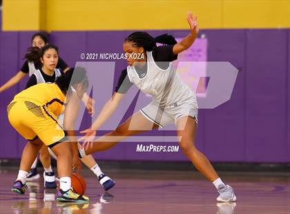 Thumbnail 3 in Sierra Canyon vs. Lynwood photogallery.