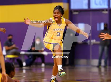 Thumbnail 1 in Sierra Canyon vs. Lynwood photogallery.