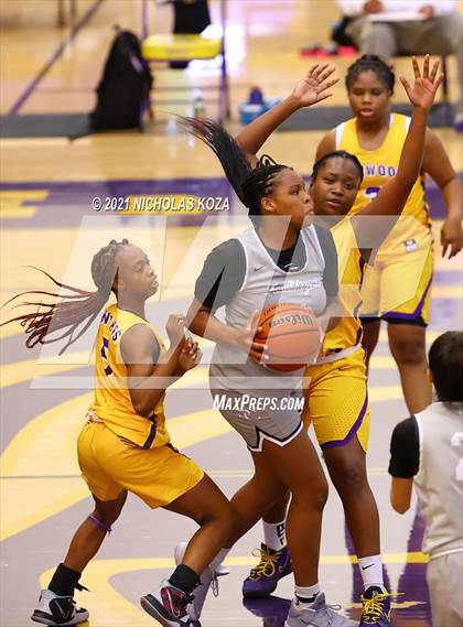Thumbnail 3 in Sierra Canyon vs. Lynwood photogallery.