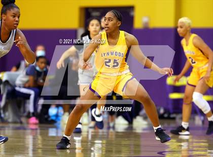 Thumbnail 3 in Sierra Canyon vs. Lynwood photogallery.