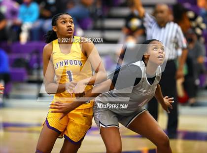 Thumbnail 2 in Sierra Canyon vs. Lynwood photogallery.