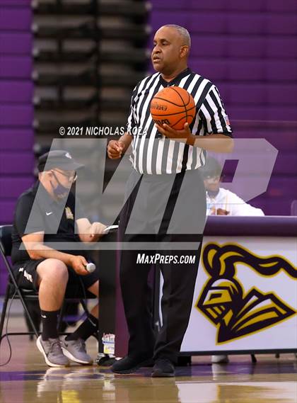 Thumbnail 2 in Sierra Canyon vs. Lynwood photogallery.